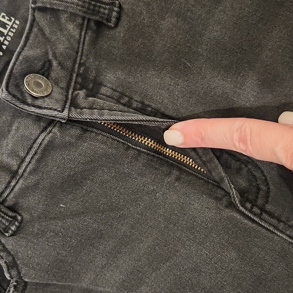 Faded black Sound/Style high rise, kick, straight leg jeans size 12! - Picture 8 of 11